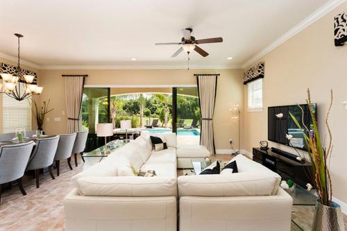 The Ultimate Guide to Renting Your Luxury 5 Bedroom Villa on Reunion Resort Orlando Villa 2790 - image 3