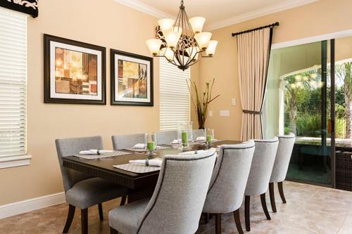 The Ultimate Guide to Renting Your Luxury 5 Bedroom Villa on Reunion Resort Orlando Villa 2790 - image 9