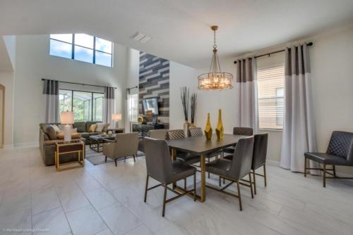 The Ultimate Guide to Renting Your Luxury 5 Bedroom Villa on Solterra Resort Orlando Villa 2754 - image 5
