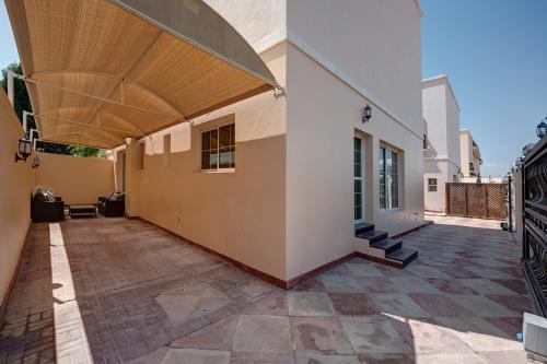 Facilities, J5 Four Bedroom Villa Holiday home in Mirdif in Dubai