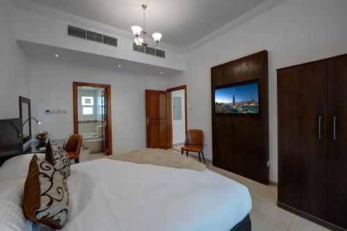 J5 Four Bedroom Villa Holiday home in Mirdif - image 4