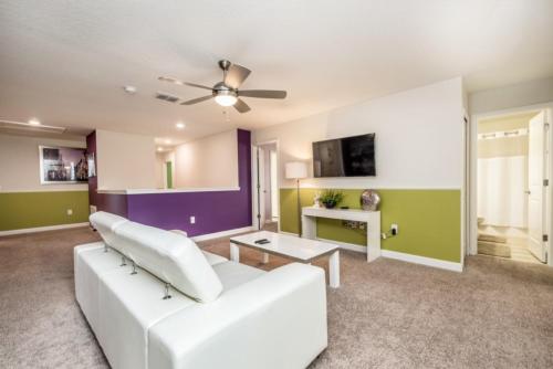Your Beautiful 5 Star Villa Minutes from Disney on the Prestigious Champions Gate Resort Orlando Villa 2508 - image 3