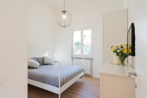 Lovely Corner in the Heart of the Lake by Rent All Como - Apartment