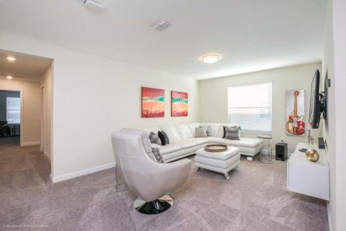 Your Beautiful 5 Star Villa Minutes from Disney on the Prestigious Champions Gate Resort Orlando Villa 2545 - image 5