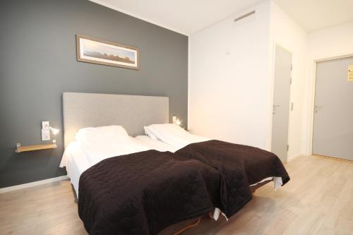 Napoli Resturant & Hotell AS near Sandnessjøen repülőtér