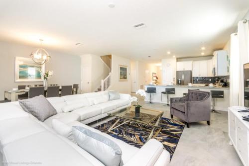Your Beautiful 5 Star Villa Minutes from Disney on the Prestigious Champions Gate Resort Orlando Villa 2566 - image 7
