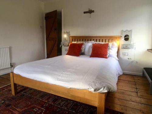 MyCityHaven - The Siston Cottage