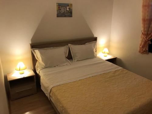  Apartment Villa-Bukvic in Pješčana Uvala