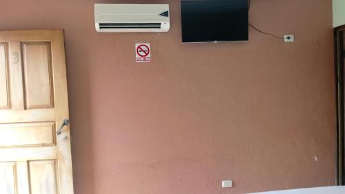 Cabinas El Tropico