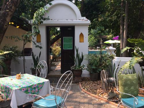 Changpuak Hotel in Chang Phuak