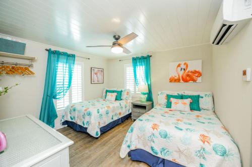 Fins Up - image 8
