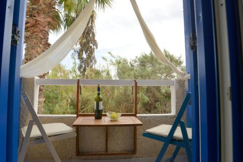 Erkély/terasz, Anemelia Hotel Adamas near Mílosz-szigeti nemzeti repülőtér