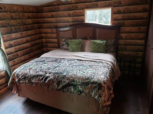 MARGARITAVILLE ON THE SUWANNEE RIVER in Mayo