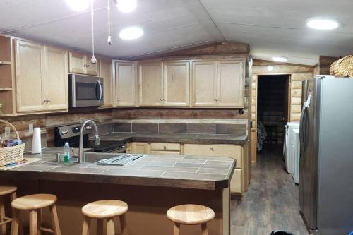 MARGARITAVILLE ON THE SUWANNEE RIVER in Mayo