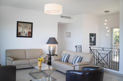 Vinaigrier Hills VI3086 by Riviera Holiday Homes, Nice (photo 9)