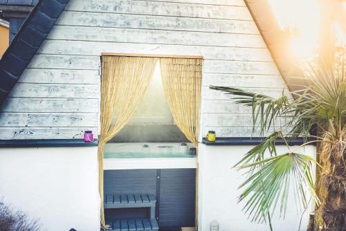 Holiday Home Wonderland with private Spa/Wellness in Ralingen