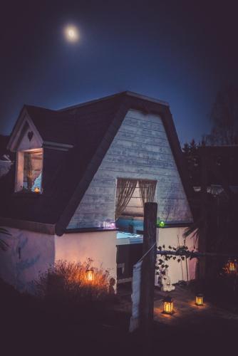 Holiday Home Wonderland with private Spa/Wellness in Ralingen