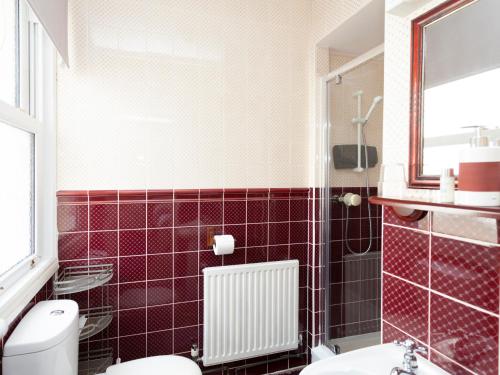 Buckingham Lodge Guest House - image 5