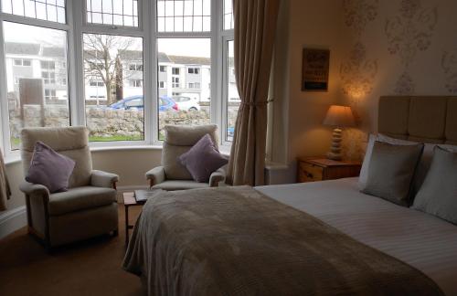 Between the Bays exclusively for Adults - image 14