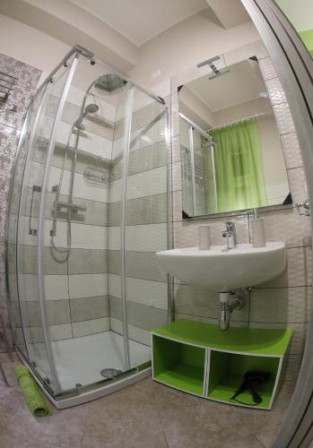 Double or Twin Room image 6