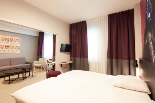 Hôtel Crystal - image 13