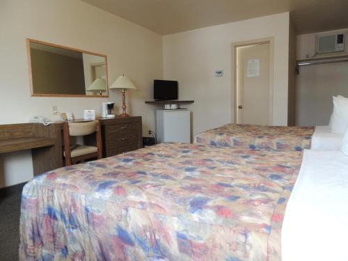 Rodeway Inn Motel Adams is perfectly located for both business and leisure guests in Gaspe (QC). The hotel offers guests a range of services and amenities designed to provide comfort and convenience. Service-mind