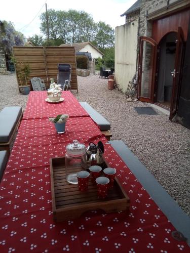 Gite Rouge in เมนิล-แว็ง