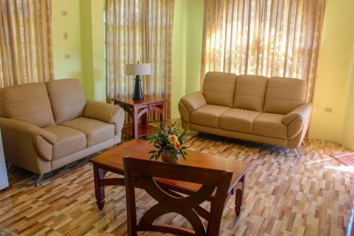 Paradise Place Apartments in Тобаго