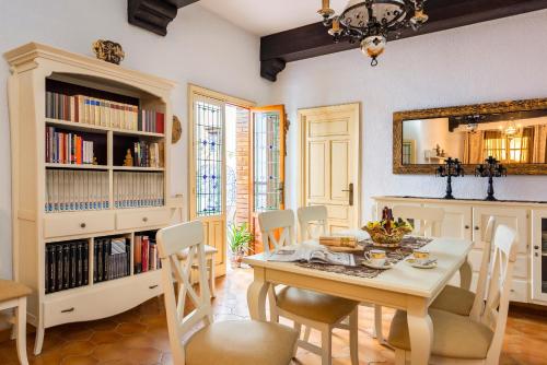  HSH Suites Barrio Santa Cruz in Sevilla