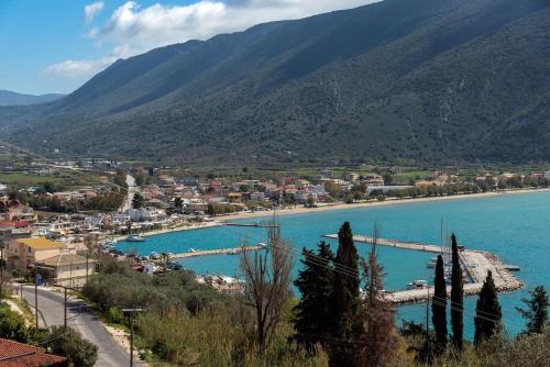 Amazing view apartment in Plataria