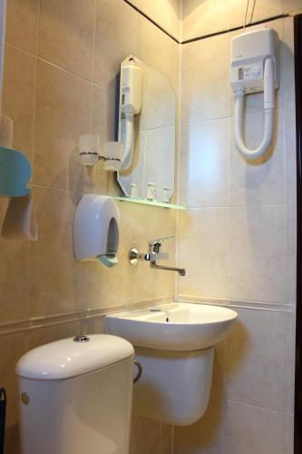 Fenix Hotel - image 8