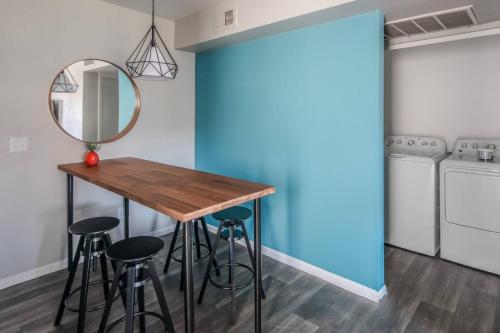 1BR Apt in North Phoenix with Pool by WanderJaunt - image 4