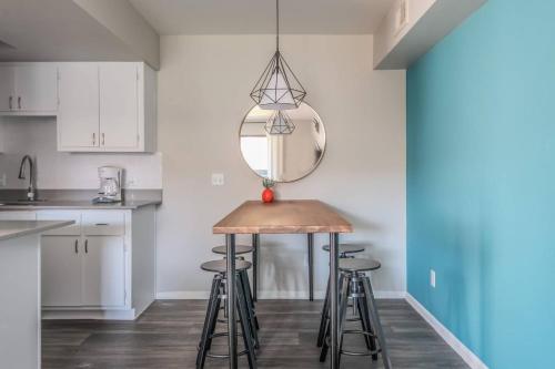 1BR Apt in North Phoenix with Pool by WanderJaunt - image 6