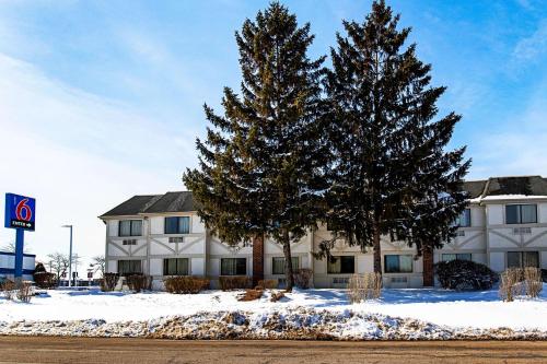 Motel 6-Palatine, IL - Chicago Northwest in Palatine, USA
