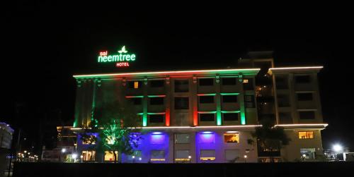 ทัศนียภาพภายนอกโรงแรม, Sai Neem Tree Hotel in ศิวะนคร