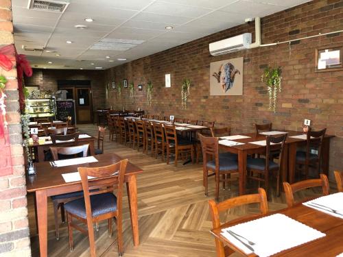 Colony Inn Hotel in Jerilderie