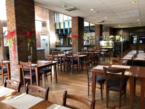 Colony Inn Hotel in Jerilderie