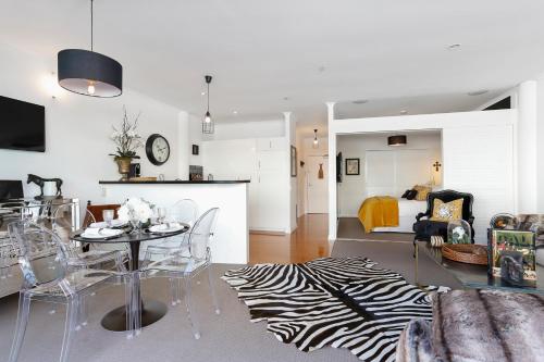 **Best Place Auckland Viaduct