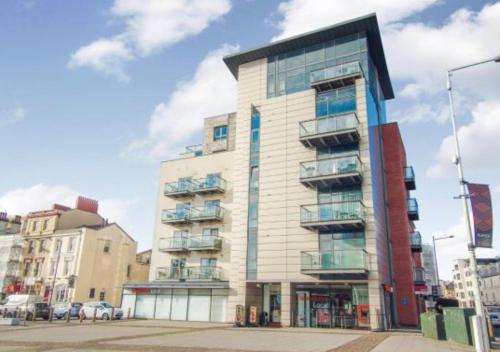 Quayside Apartment In Cardiff Bay