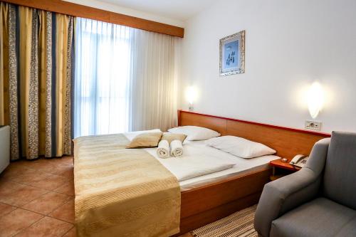 Hotel Dražica - Hotel Resort Dražica - image 7