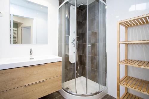 Apartamentos Goyescas Deco - image 2