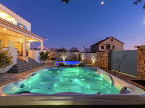 Charming villa with private, heatable pool, wellness & spa area, nice terrace