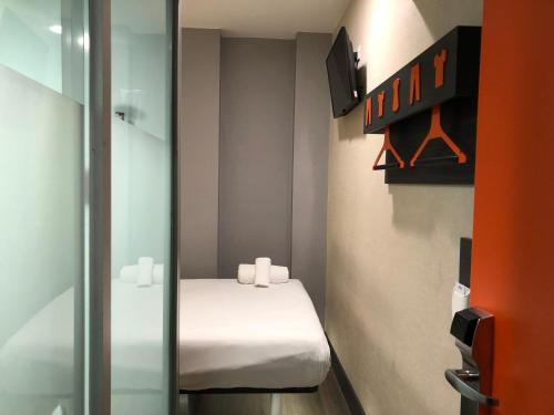 easyHotel Birmingham - image 11