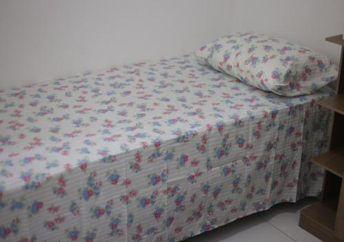 2 twin beds, 2 sofa beds