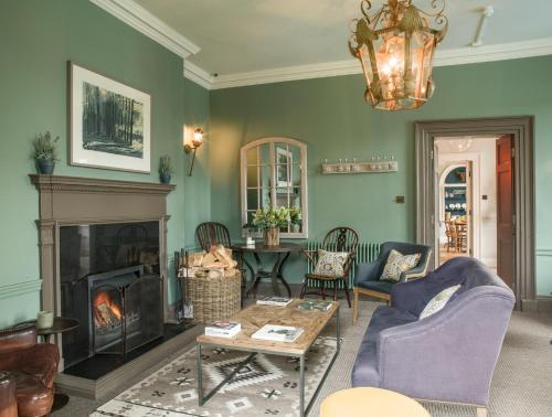 The Painswick – Painswick