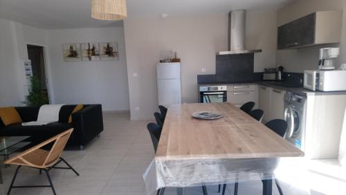 Villa Larzac in Saint Georges De Luzencon