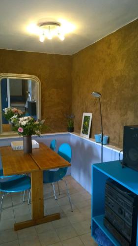 Gite Bleu in เมนิล-แว็ง