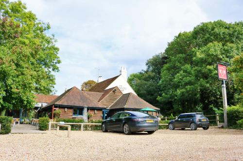 Cromwell Arms Country Pub With Rooms, , Hampshire