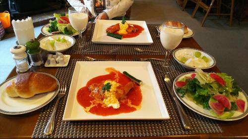 森のログホテル　カムループス