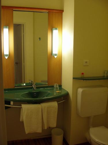 ibis Egletons - image 8